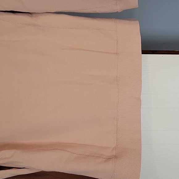 🆕️ Wildfox Woman's Statement Sweatshirt "But First, Cocktails" Size XS - Picture 6 of 9